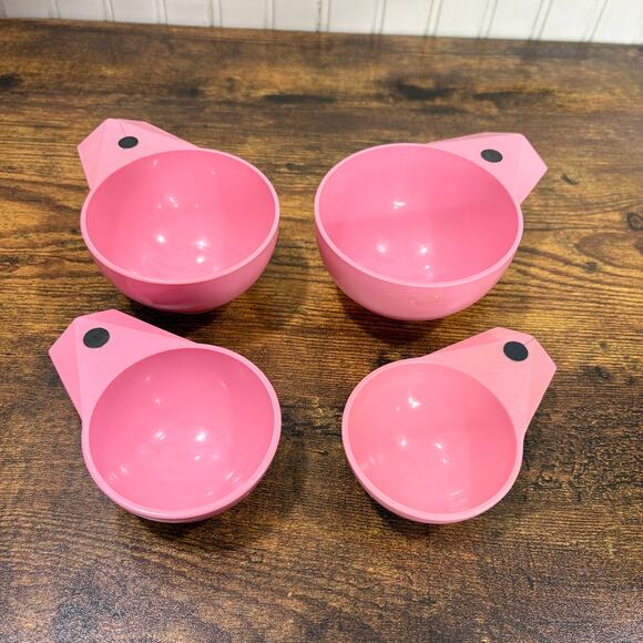 Vintage 1950s Crown Corning Retro Magnetic Pink Measuring Cups Set of 4 MCM - Picture 3 of 12